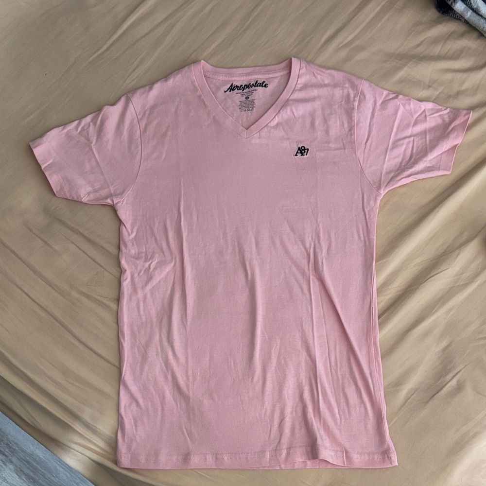 Aeropostale Men's Light Pink V-Neck Tee